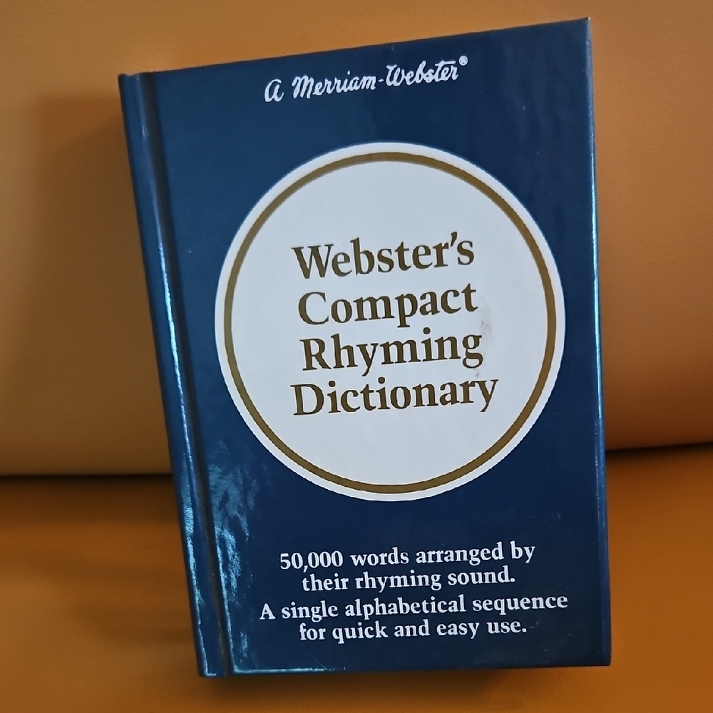 Webster's Compact Rhyming Dictionary